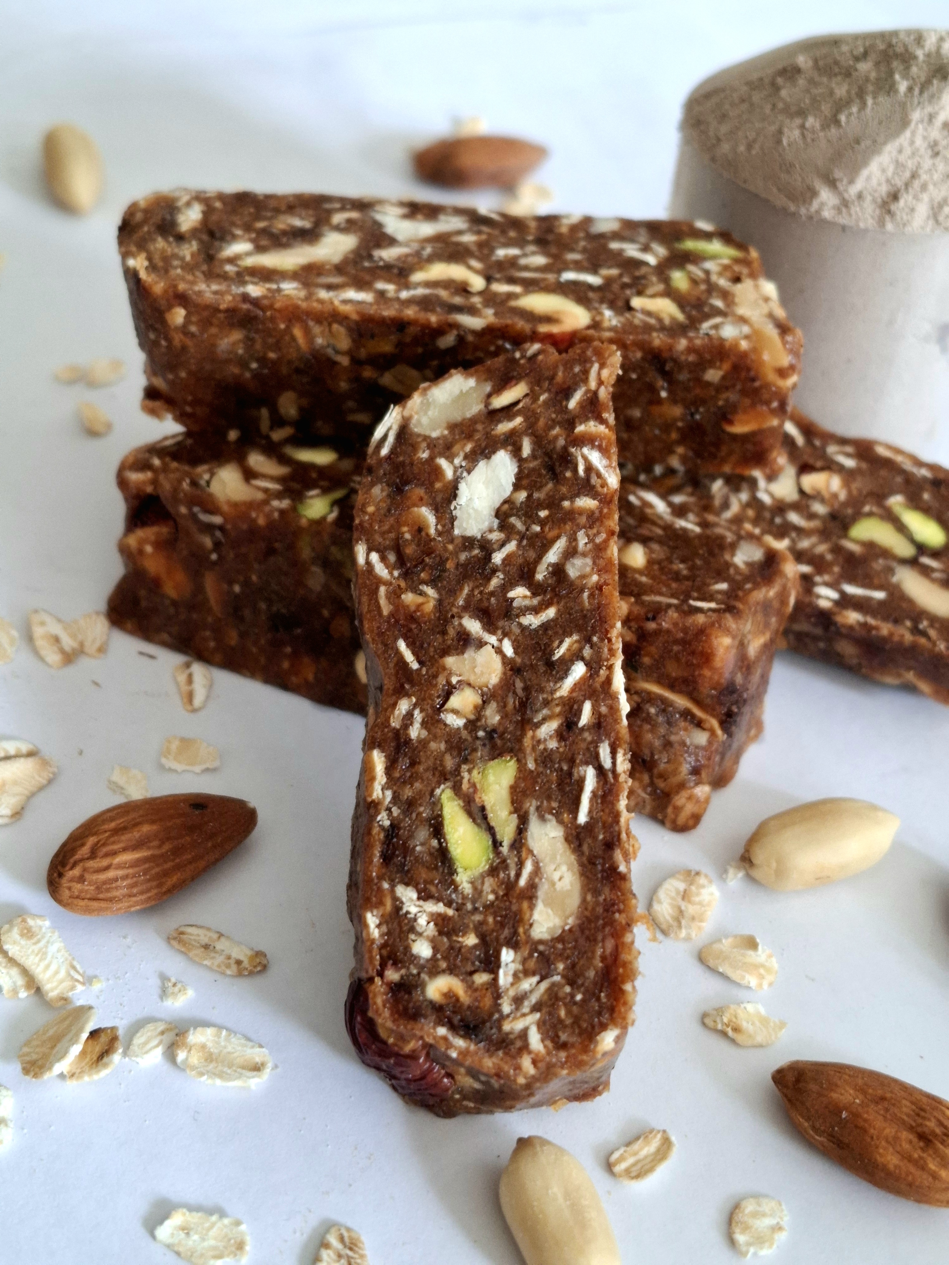 خرما بار پروتئینی